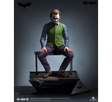 Batman The Dark Knight Joker 1/3 Scale Statue Regular Version (Sculpted Hair)